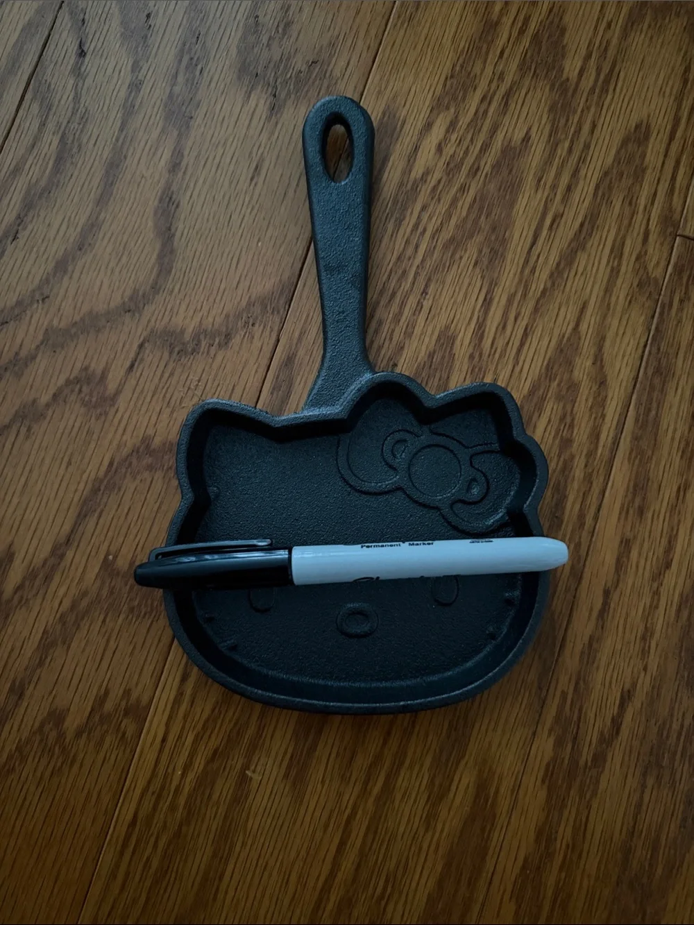 Sanrio Hello Kitty Cast Iron Skillet - Black kitchen item gear small